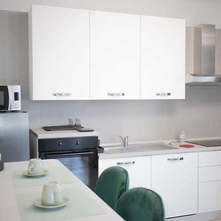 E-Twelve Apartment Naples Exterior photo