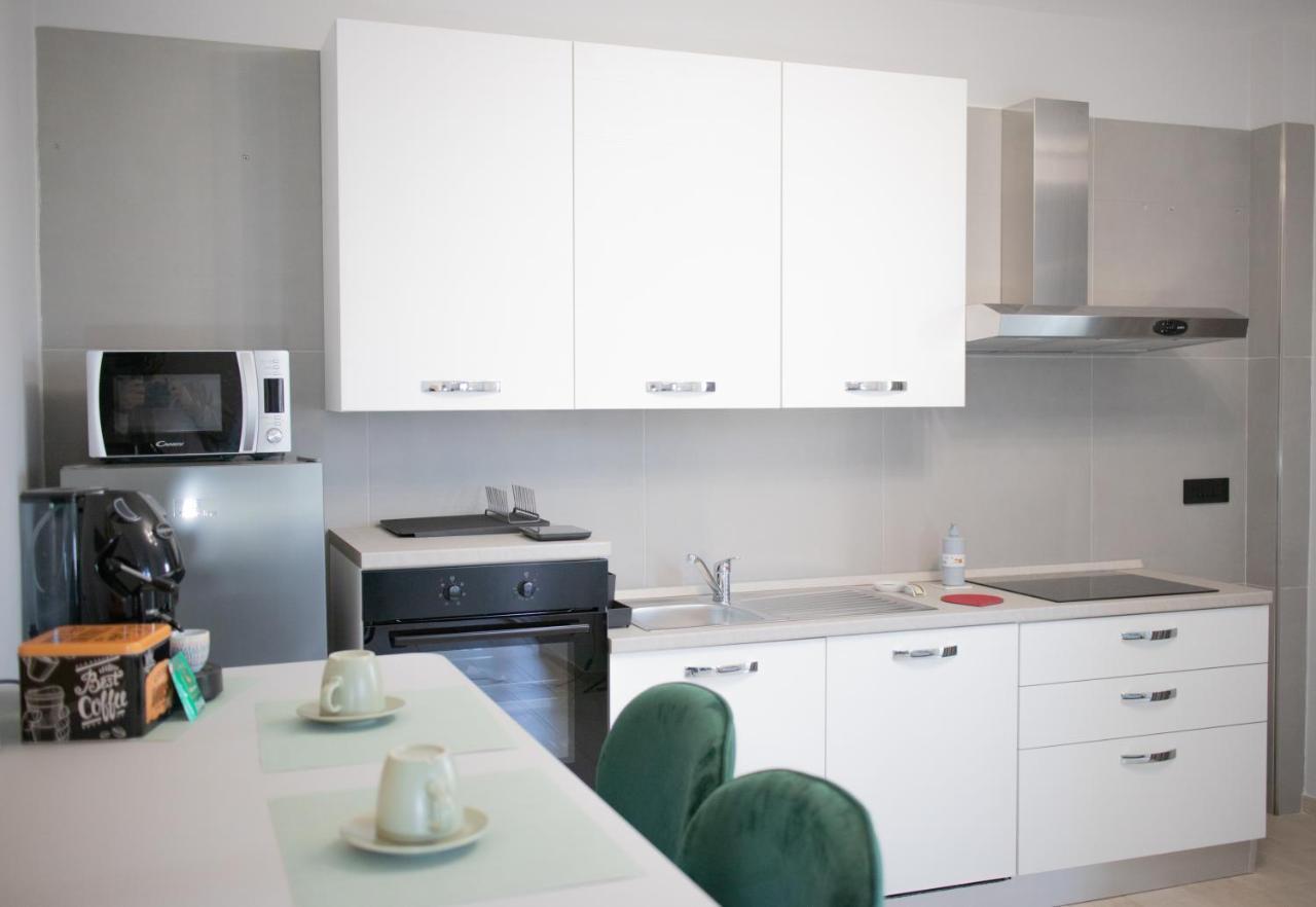 E-Twelve Apartment Naples Exterior photo